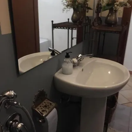 Del Giglio Couette-café 3*